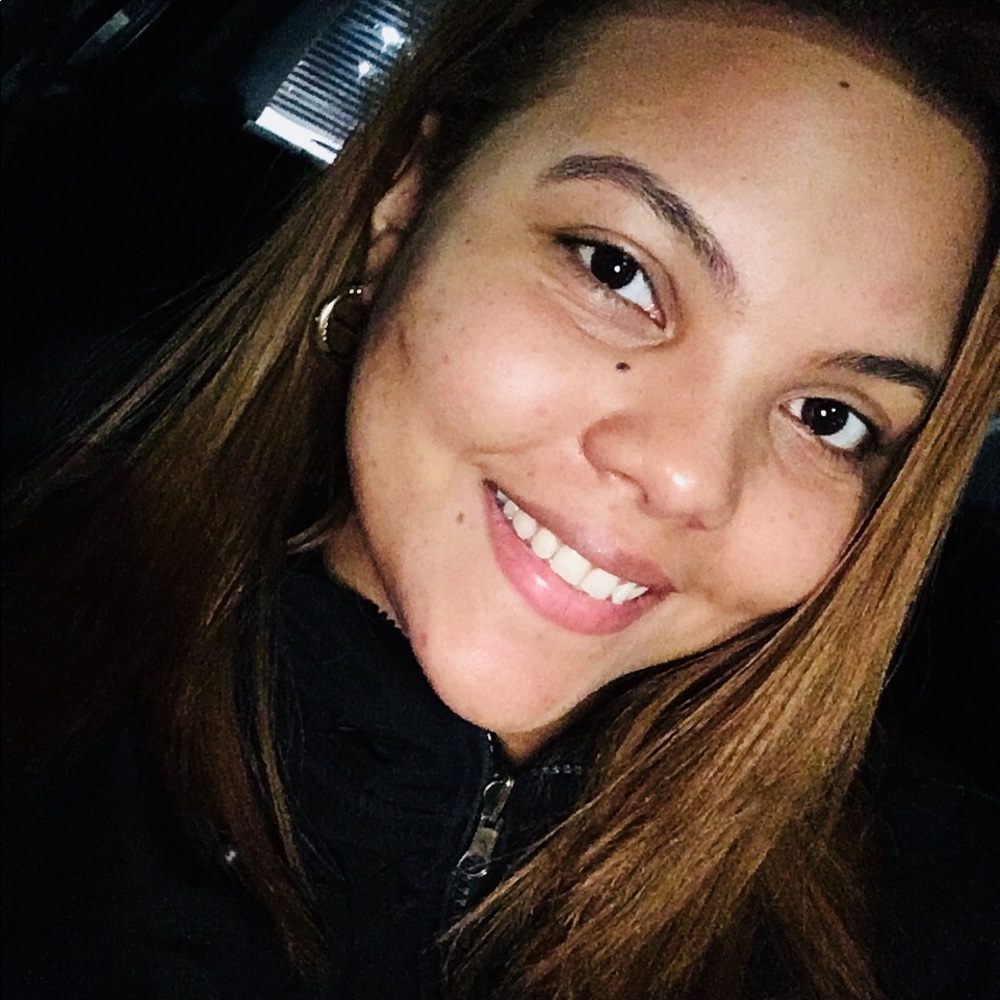 Meet your Posher, Alexandra